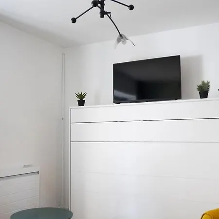 Le Celeste: Hypercentre, Quiet And Parking Poitiers